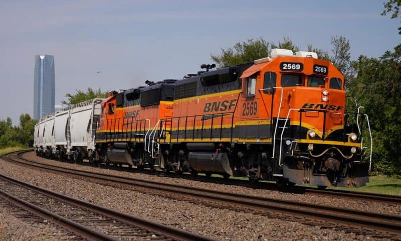 Railroad BNSF Stresses Safety but Is Still Held Back by Longstanding Industry Issues, Report Finds