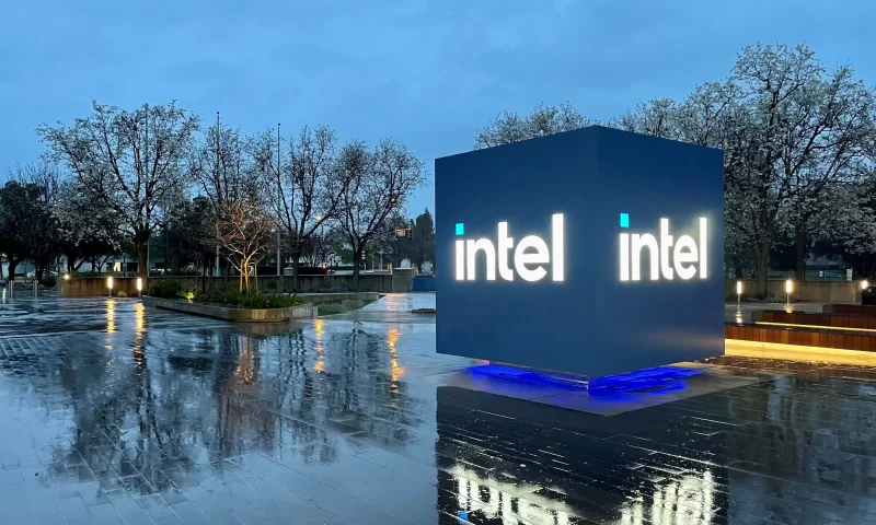 Intel (NASDAQ:INTC) Issues Earnings Results, Misses Expectations By $0.08 EPS