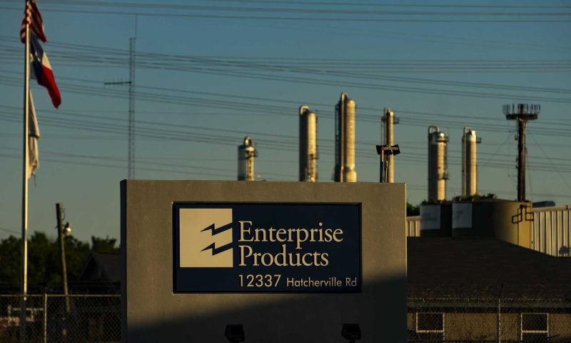 Enterprise Products Partners (NYSE:EPD) Stock Price Up 0.3%