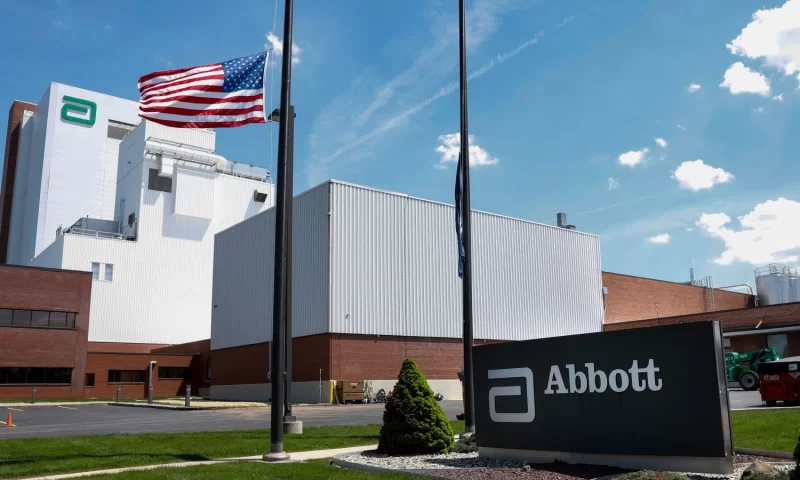 Abbott Laboratories (NYSE:ABT) Shares Up 0.4%