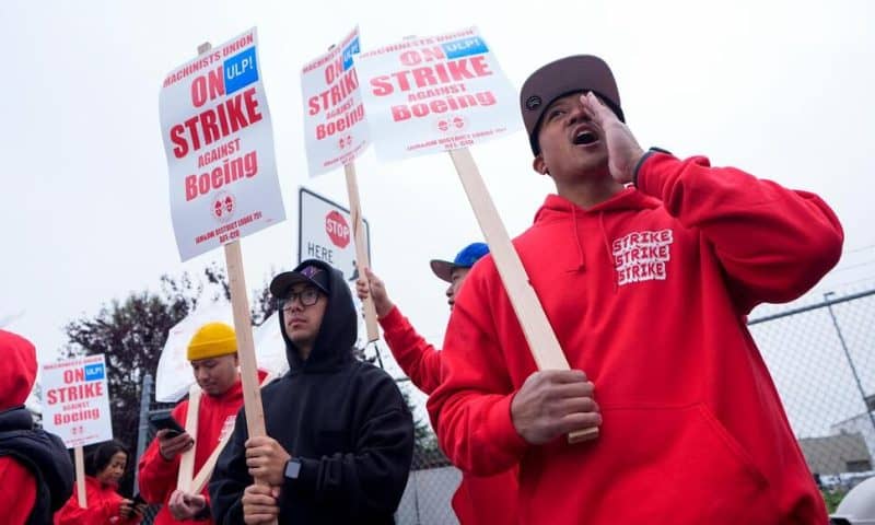 Boeing Says It’s Considering Temporary Layoffs to Save Cash During the Strike by Machinists