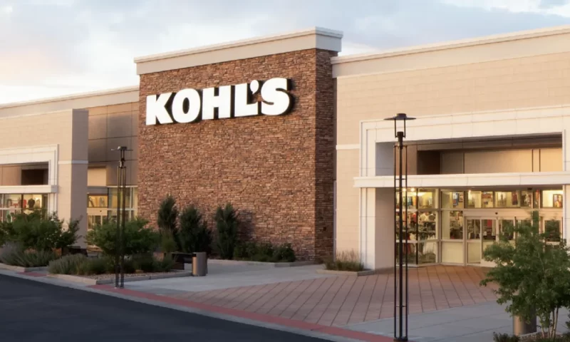 Kohl’s (NYSE:KSS) Trading Down 5%