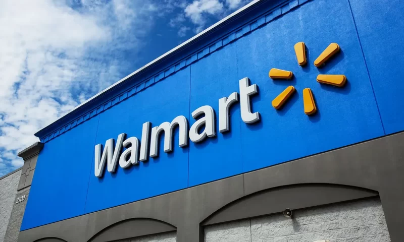 Walmart (NYSE:WMT) Stock Price Down 0.8%