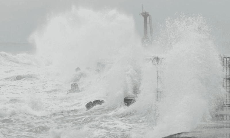 Taiwan Shuts Down Ahead of Typhoon Krathon’s Arrival, Torrential Rain Forecast