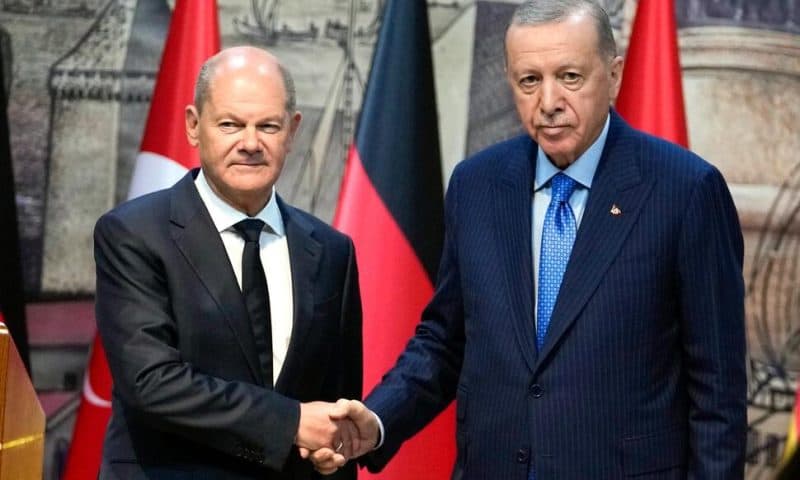 Turkey and Germany Leaders Meet in Istanbul and Find Many Avenues of Agreement. but Not on Israel