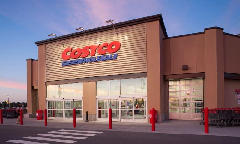 Costco Wholesale (NASDAQ:COST) Stock Price Down 0.5% – Here’s What Happened