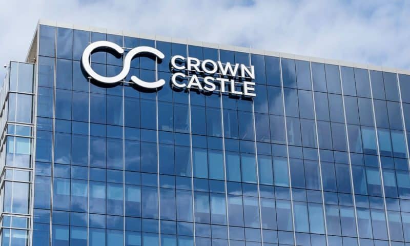 Crown Castle (NYSE:CCI) Shares Down 3.1%