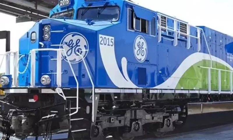 General Electric (NYSE:GE) Stock Price Down 1.8% – Here’s What Happened