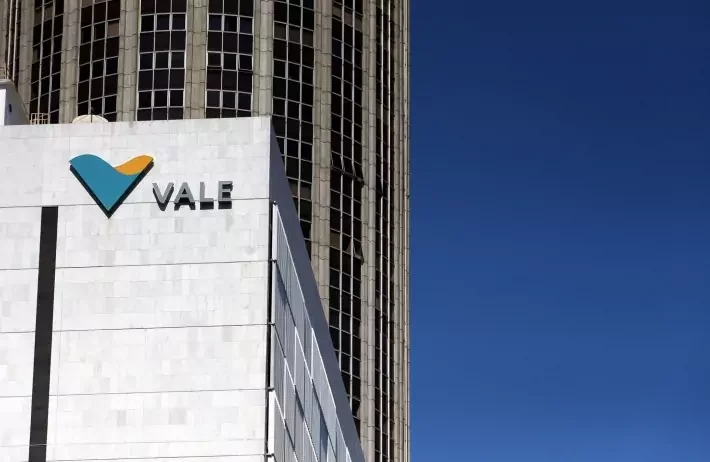 Vale (NYSE:VALE) Shares Up 1.7%