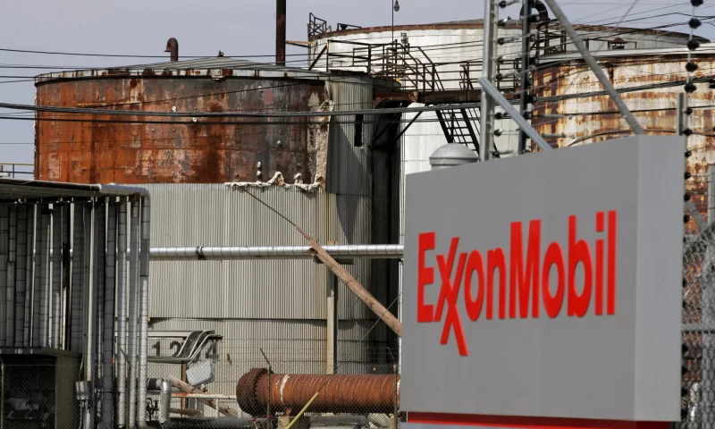 Exxon Mobil (NYSE:XOM) Stock Price Up 0.4% – Time to Buy?