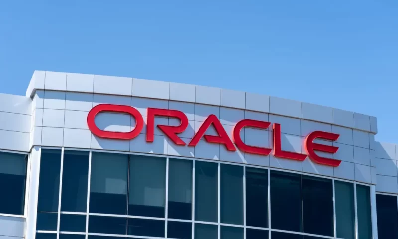 Oracle (NYSE:ORCL) Stock Price Up 1.5% – Still a Buy?