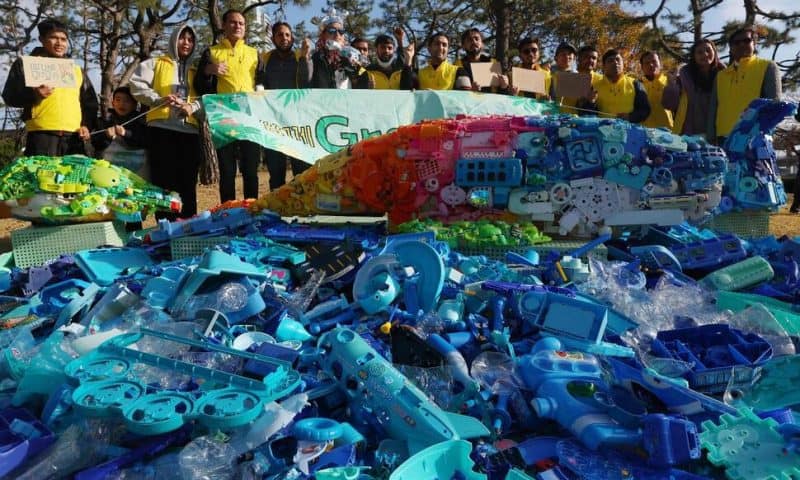 In South Korea, Nations Meet in Final Round to Address Global Plastic Crisis