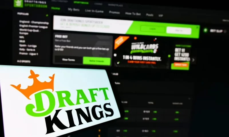 DraftKings (NASDAQ:DKNG) Trading Down 5.1% – Here’s Why