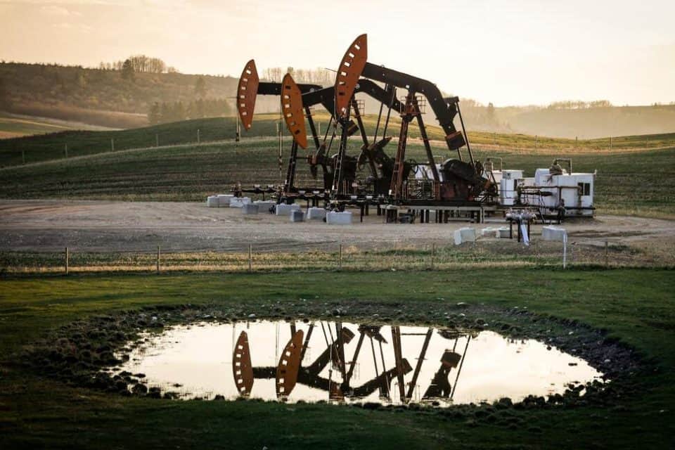Tariff Threats Cast a Shadow Over US Reliance on Canada for the Majority of Its Oil Imports
