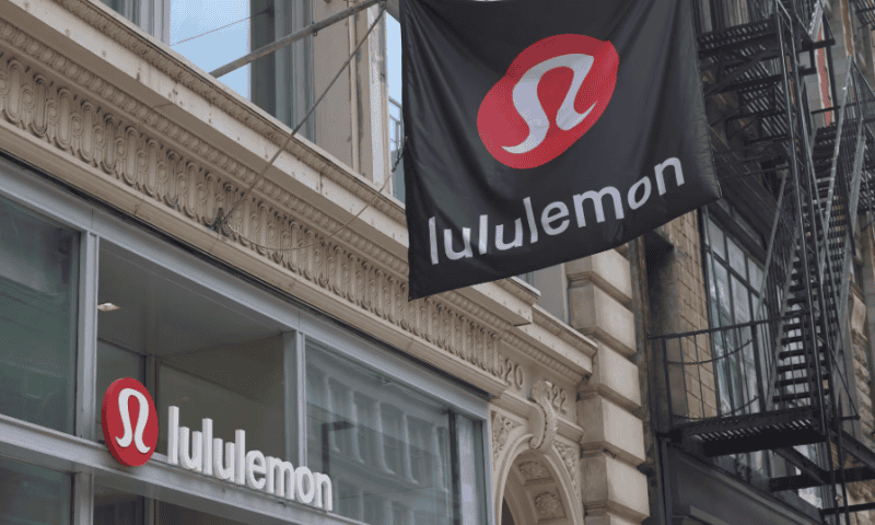 Lululemon longtime bear is still telling investors to sell the stock