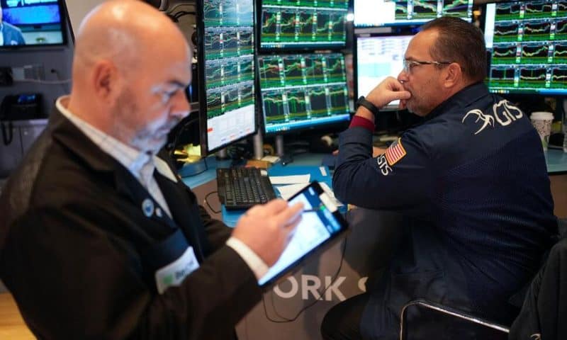 Wall Street Opens 2025 With More Modest Losses