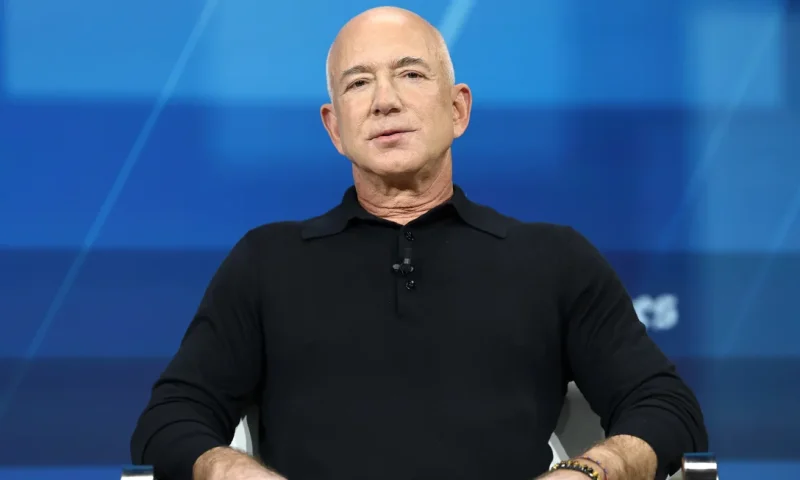 Jeff Bezos announces ‘significant shift’ coming to the Washington Post. A key editor is leaving because of it