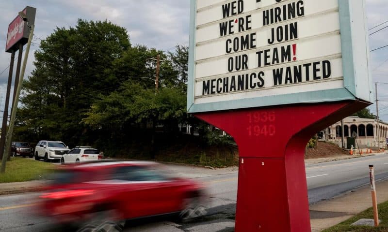 US Jobs Report to Offer Clues on Hiring Momentum