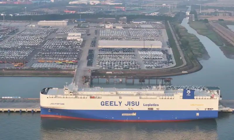 China’s exports to the U.S. clock their sharpest drop in more than 5 years — down over 34% in May