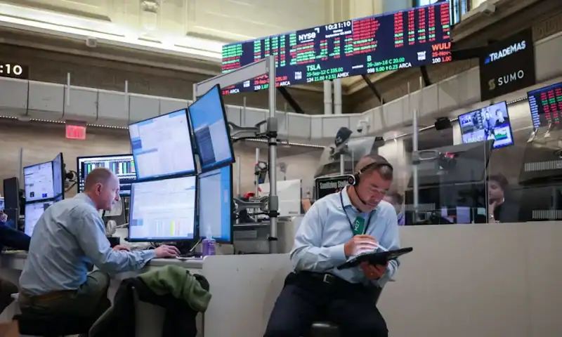 Traders Eye Series of Fed Cuts With Bullish Bets at Risk