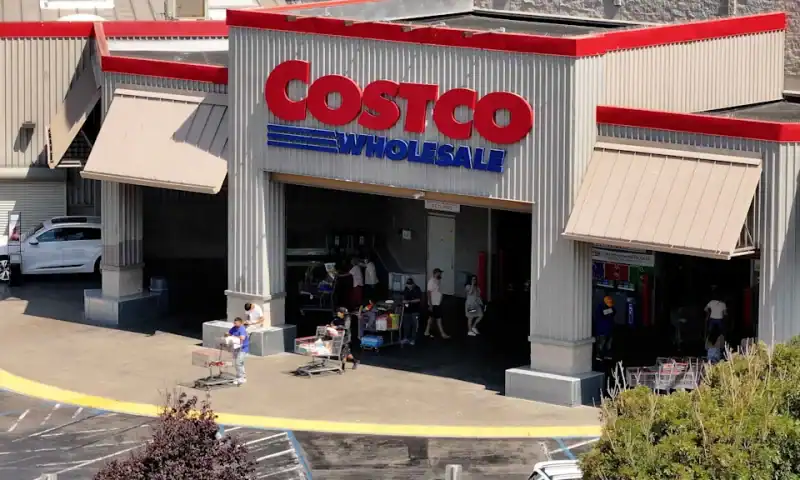 Costco’s Earnings Are Coming Up. Analysts Like the Stock, But Expect Volatility Ahead.