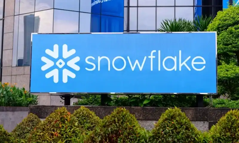 Snowflake launches AI Data Cloud on AWS in South Africa