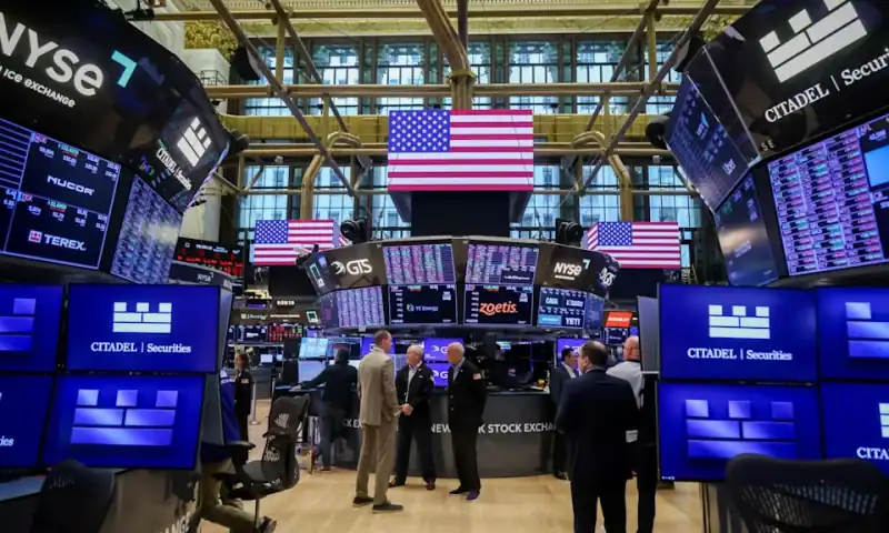 US Stock Rally Cools as October Turbulence, Earnings Season Loom