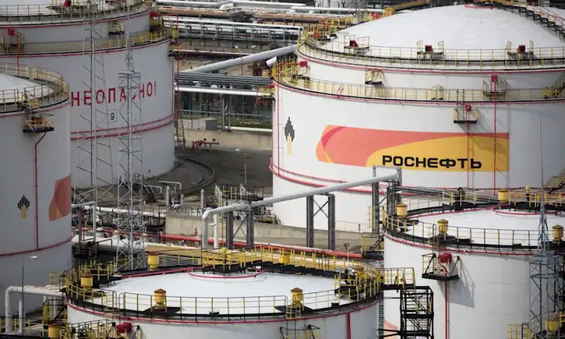 US Sanctions Rosneft and Lukoil in Push For Ukraine Talks