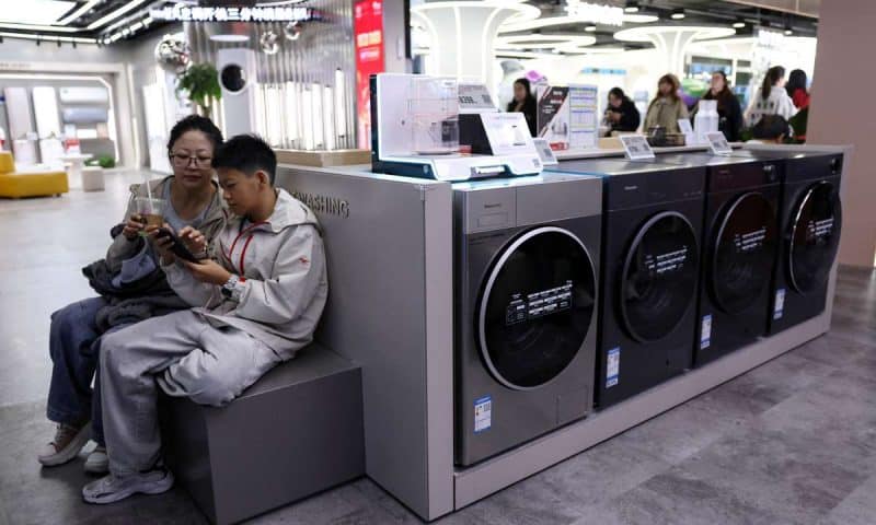 China’s economy slows to 4.8% annual growth in July-September, hit by tariffs and slack demand