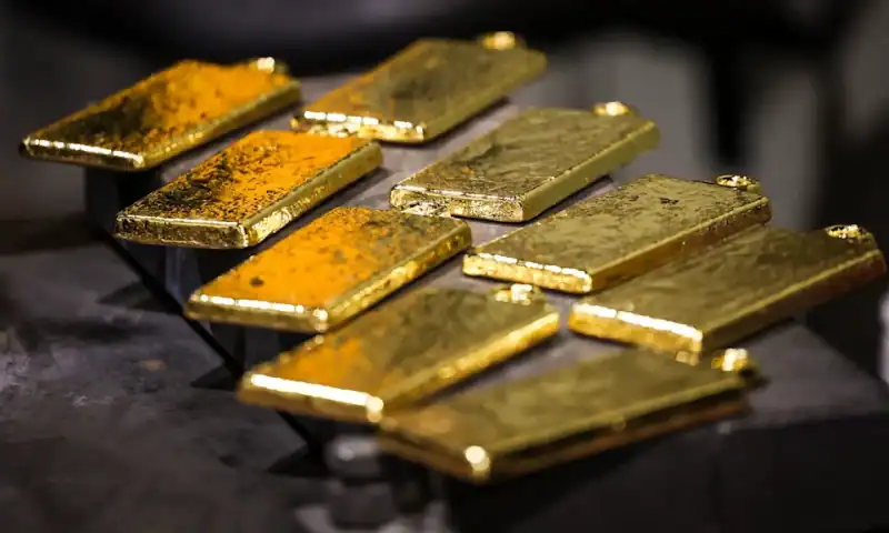 Silver nears record in hockey stick rally, gold approaches $4,000 an ounce