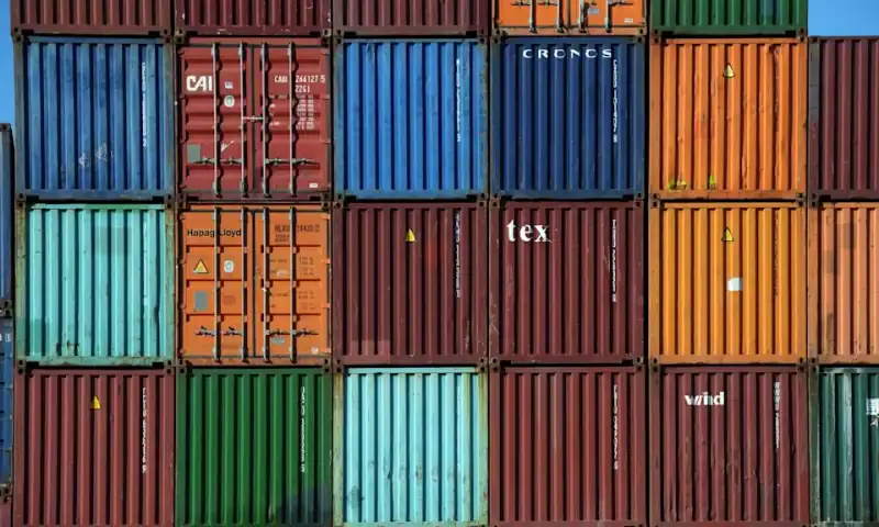 Macquarie Asset Offers $7.5 Billion for Logistics Firm Qube