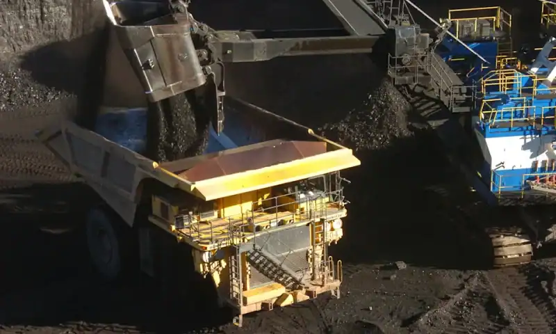 Trump efforts to help US coal undercut by export drop during trade war