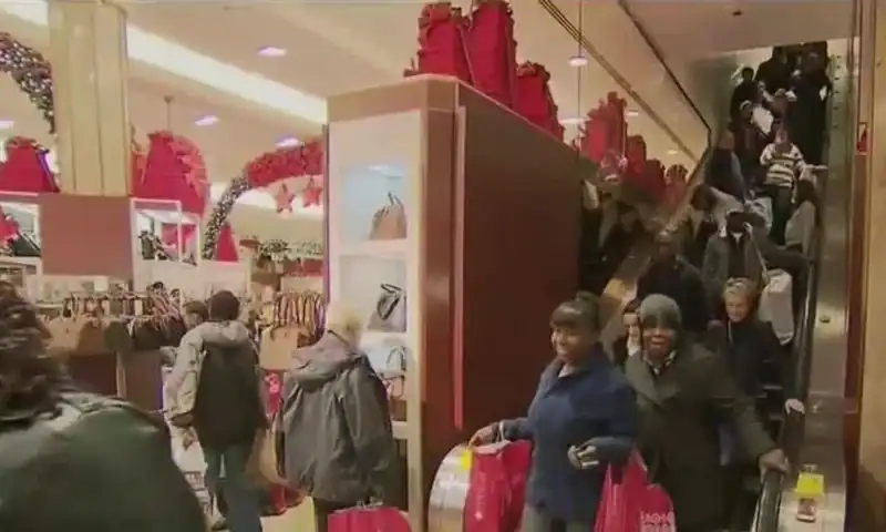 The 4 biggest holiday shopping scams to avoid, according to the FBI