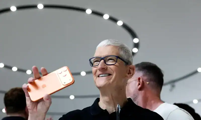 Apple spent 2025 setting itself up for the future — and its biggest moves weren’t about AI