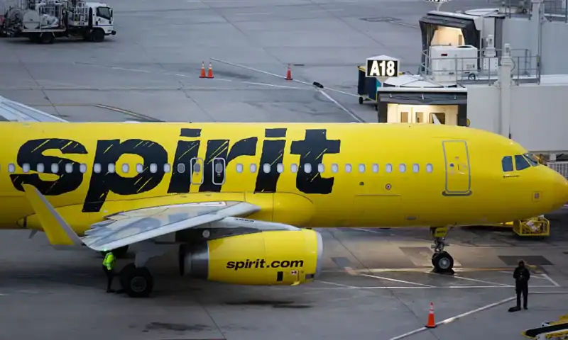 Spirit Airlines sells more planes, calls back 500 flight attendants from furlough ahead of spring break