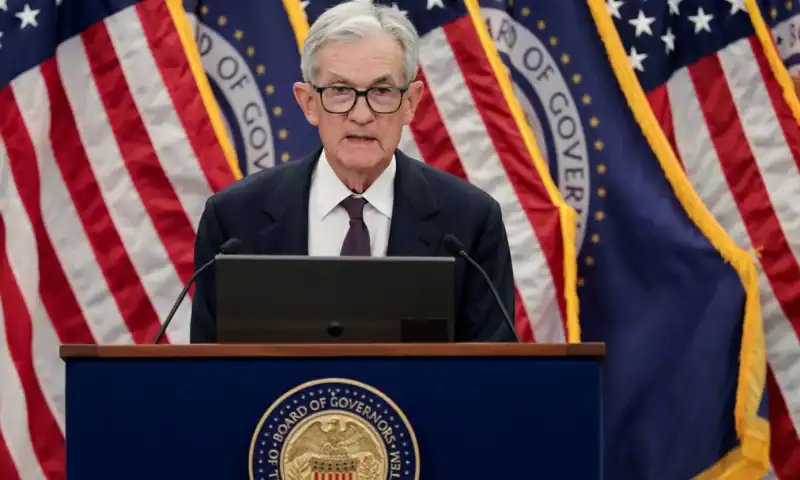 Fed officials split on where interest rates should go, minutes say