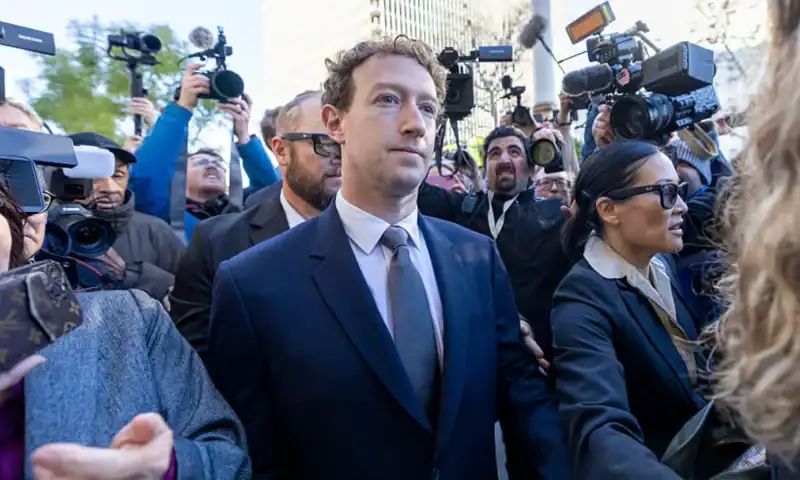 Mark Zuckerberg said he reached out to Apple CEO Tim Cook to discuss ‘wellbeing of teens and kids’