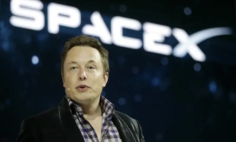 Markets will soon test a Musk merger that promises ‘space-based internet’