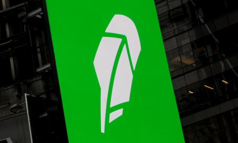 Robinhood’s quarterly revenue disappoints on crypto slowdown, shares fall