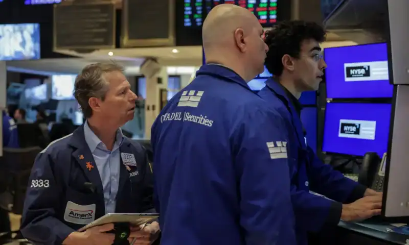 10-year Treasury yield rises back above 4% as U.S.-Israel strikes fail to spark safe-haven buying