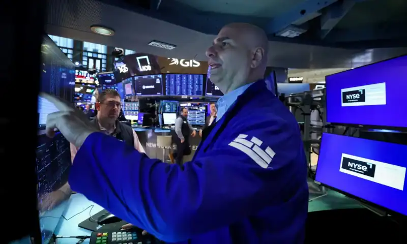 Volume in stock and oil futures surged minutes before Trump’s market-turning post