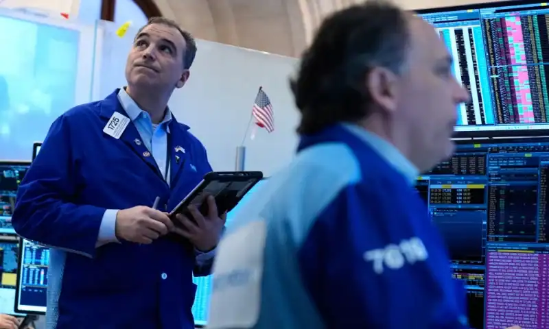 US stocks climb to their best day since the Iran war began after oil prices ease