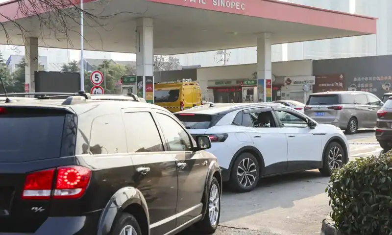 China factory prices return to growth after 3 years, beating expectations on surging oil prices