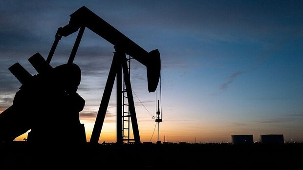 Oil prices fall to around $100 after Trump indicates war could end in weeks