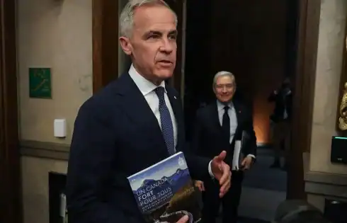 Canada’s spring budget projects economy to grow and deficit to fall