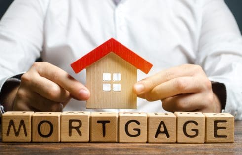 Mortgage rates hit ‘lowest level in the last three spring homebuying seasons’: Mortgage and refinance interest rates today