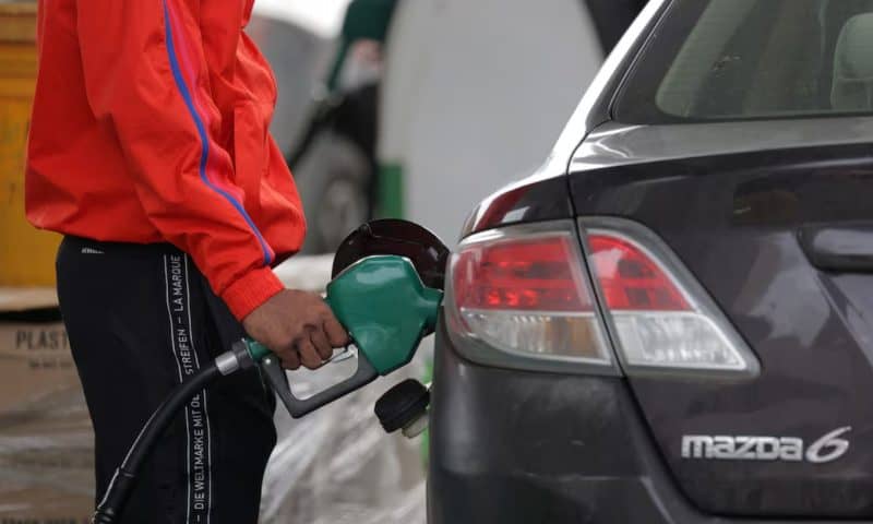 Record surge in gasoline receipts boosts US retail sales in March