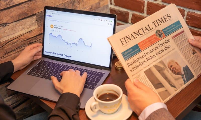 Widening Equity Valuation Gaps Force CEOs to Rethink Strategic Priorities