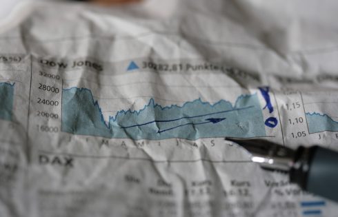 Smart Investors Embrace Fundamental Analysis Despite Market Volatility