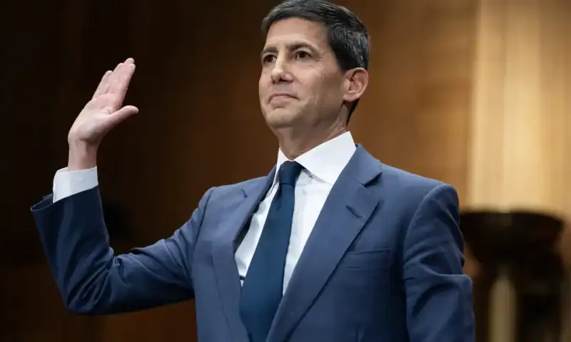 Kevin Warsh to be sworn in as Federal Reserve chair on Friday